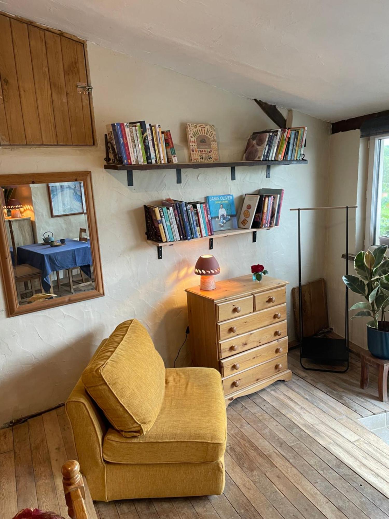 Jumilhac-le-Grand Delightful French Rustic Studio מראה חיצוני תמונה