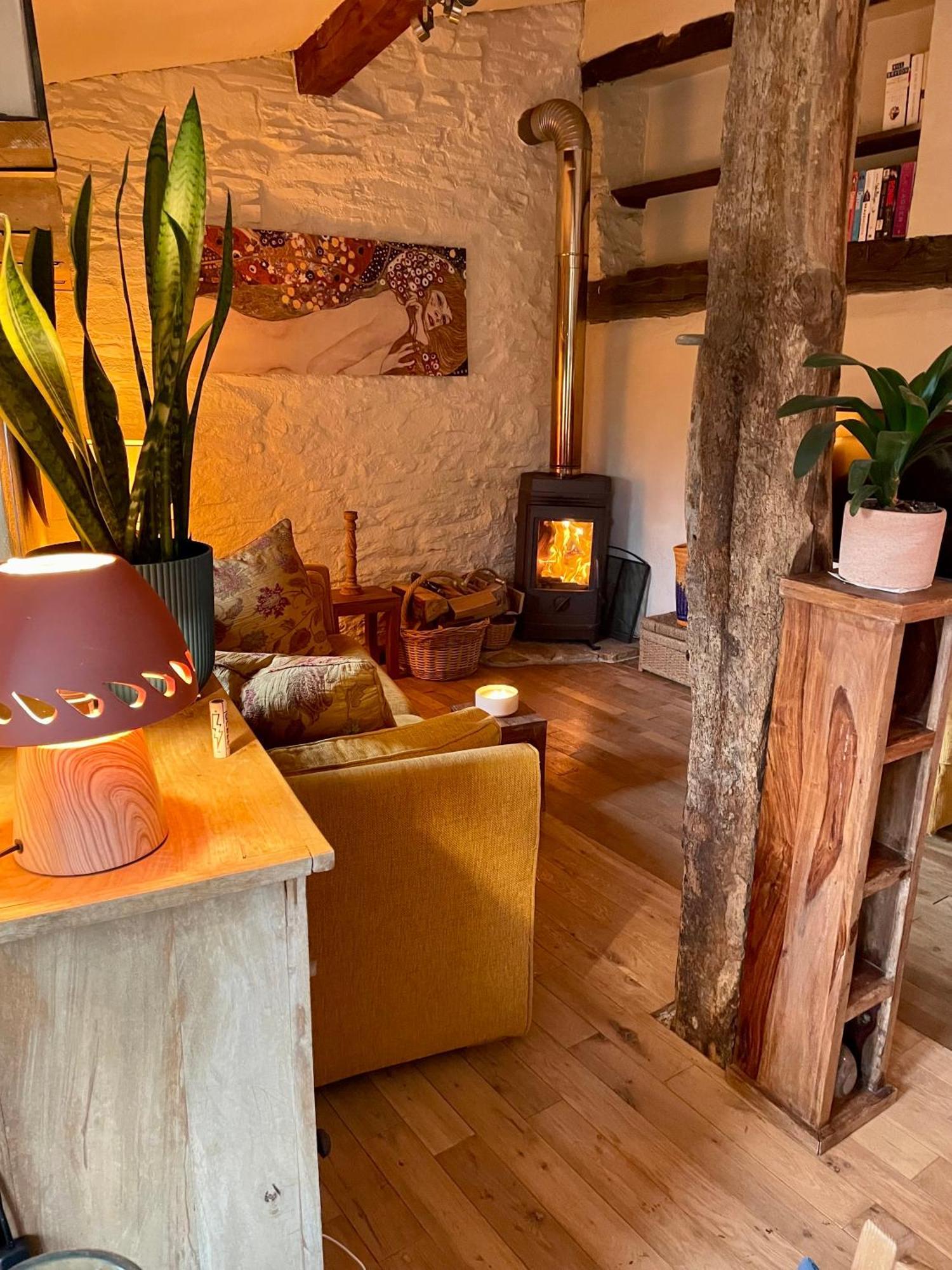 Jumilhac-le-Grand Delightful French Rustic Studio מראה חיצוני תמונה